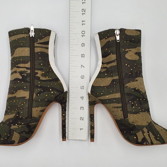 Steve Madden Rhinestone Studded Camouflage Booties - NWOT - Picture 12 of 16
